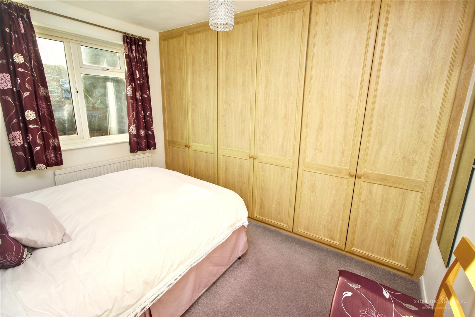 Newbery Close, Tilehurst, Reading